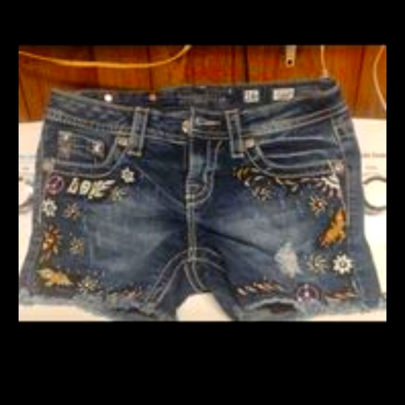 Miss Me Peace, Doves, Sun Jean Shorts Girls Size 16 - Picture 1 of 5
